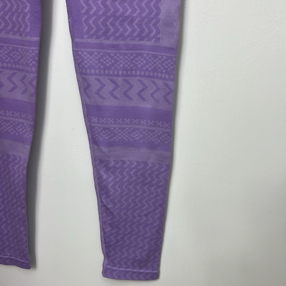 ASOS 4505 women's sportswear fit yoga leggings in lilac, Size Small, EUC - Picture 4 of 14